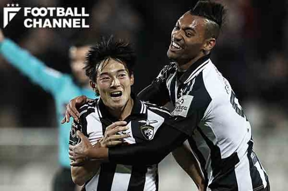 ファブリシオ（右）