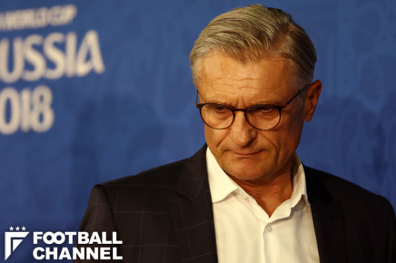 アダム・ナバウカ