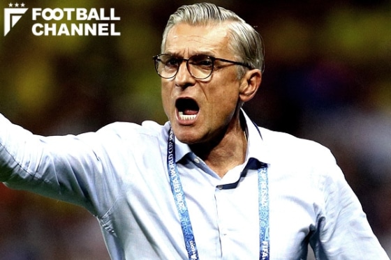 アダム・ナバウカ