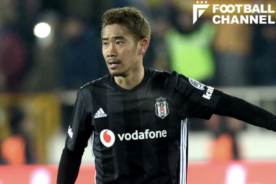 香川真司選手　トルコ・ベシクタシュ移籍記念限定公式T シャツ 香川のベシクタシュ、6つのカッコいい「白と黒のユニフォーム