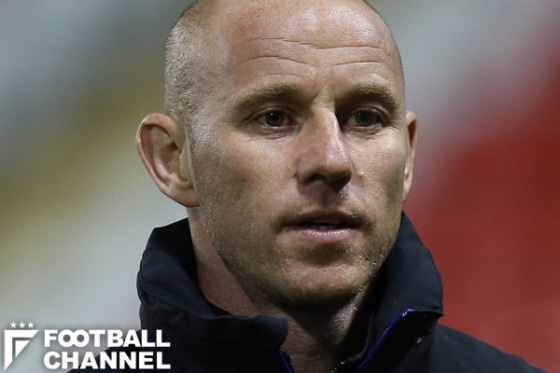 ニッキー・バット