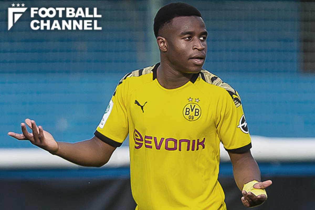 ドルトムントの14歳fwが9試合で18ゴール U 19で今季4度目のハットトリック フットボールチャンネル