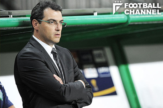 ダミアン・コモリ