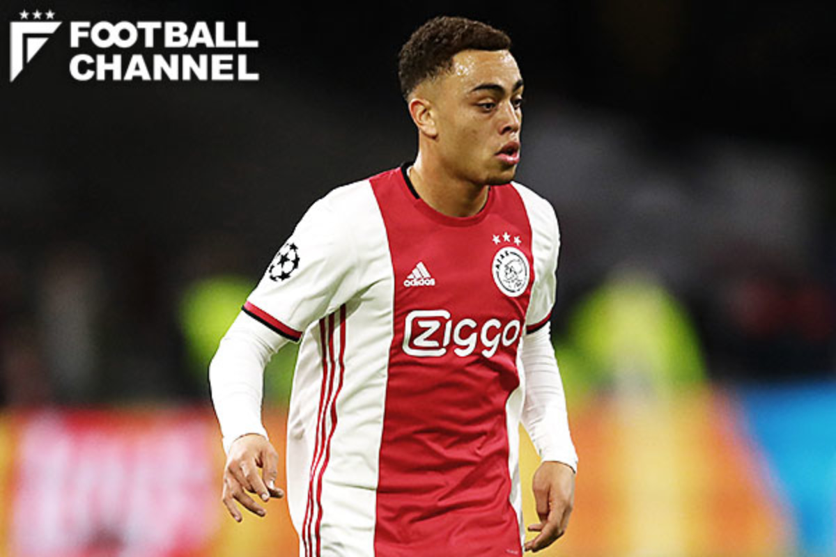 バルセロナ移籍間近 19歳の米国代表dfがメディカルチェックのためスペイン入り フットボールチャンネル