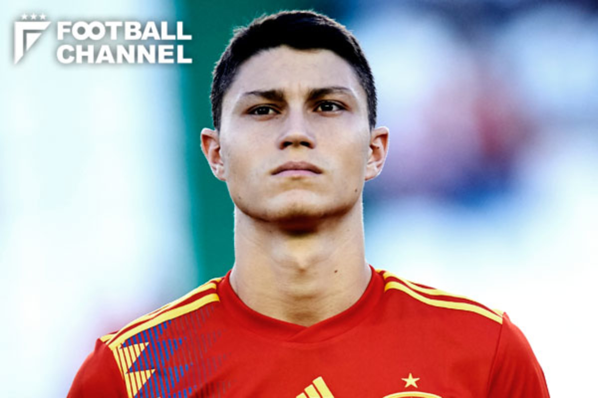 久保建英所属ビジャレアル バルセロナからu 21スペイン代表cbを獲得へ フットボールチャンネル