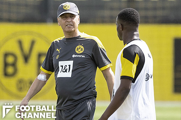 ドルトムント指揮官 デビュー間近の15歳 超有望株 に期待 彼はとても優秀で大きな可能性を秘めている フットボールチャンネル