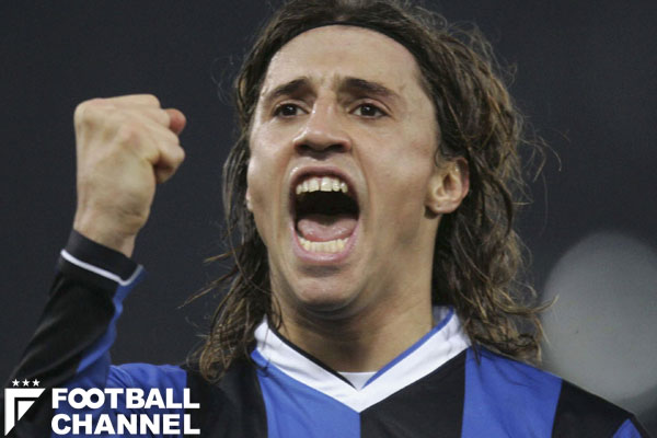 この破壊力！ インテル、“重戦車×2”で豪快ゴール。ヴィエリの正確