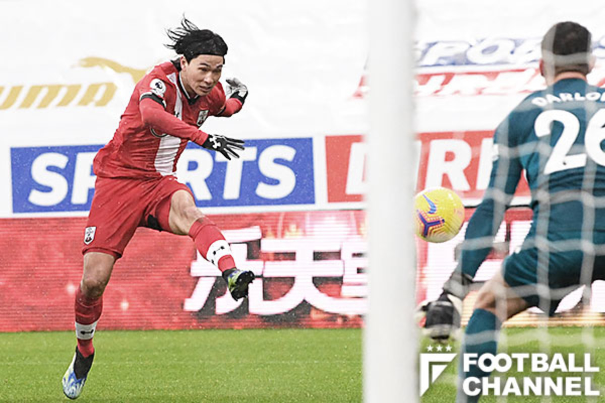 初出場で移籍後初得点の南野拓実は及第点 希望を与える素晴らしいデビューゴールだった フットボールチャンネル
