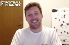 アレックス・ラレア