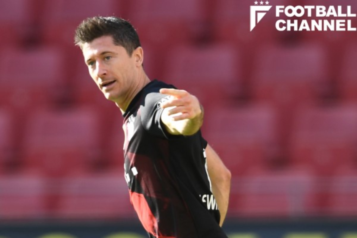 完璧すぎるゴール トラップ 半端ないゴール前での落ち着き 爆撃機 の記録更新なるか フットボールチャンネル