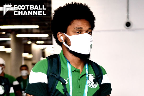 ルイス・アドリアーノ