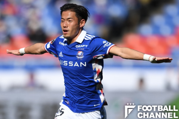差をつける必要はない 小池龍太がサッカー日本代表で生き残るために ピッチで見せる山根視来との 違い とは E 1サッカー選手権22 フットボールチャンネル