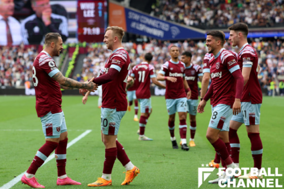 ゴールを喜ぶウェストハムの選手たち