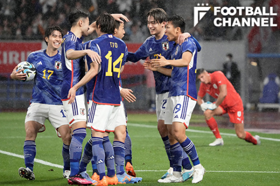 キリンチャレンジカップ2023、ウルグアイ代表戦で西村拓真のゴールを喜ぶ日本代表メンバー