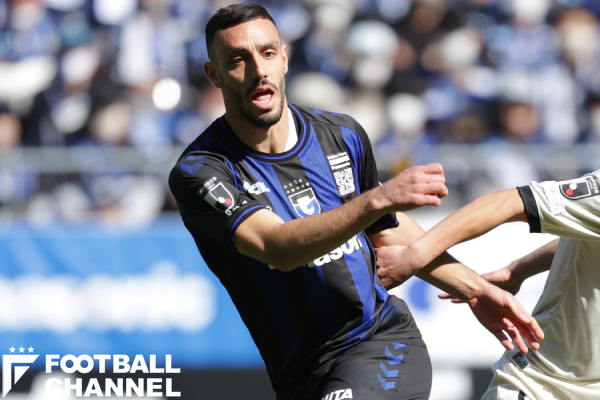 ガンバ大阪に所属するネタ・ラヴィ