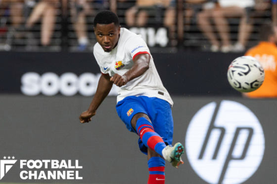 プレシーズンマッチのミラン戦でゴールを奪ったバルセロナのアンス・ファティ