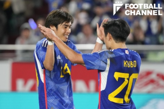 チュニジア戦でプレーする伊東純也