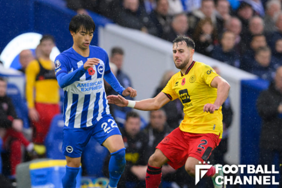 シュエフィールド・ユナイテッド戦でプレーする三笘薫