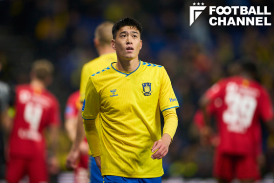 ブレンビーでプレーする鈴木唯人