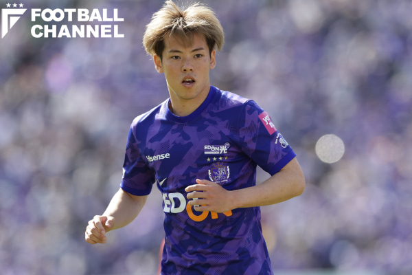 サンフレッチェ広島に所属する満田誠