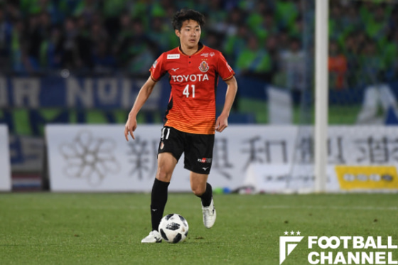 AZアルクマールに所属する日本代表DF菅原由勢