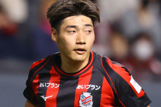 北海道コンサドーレ札幌の岡村大八