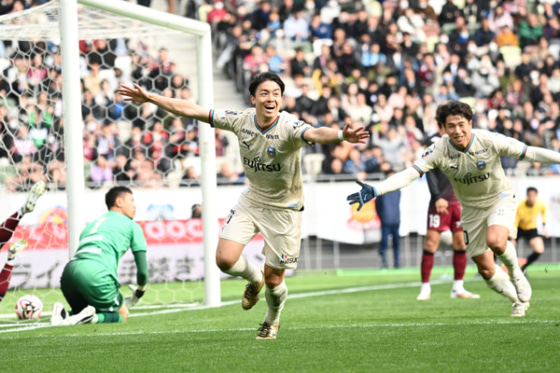 川崎フロンターレDFファンウェルメスケルケン際