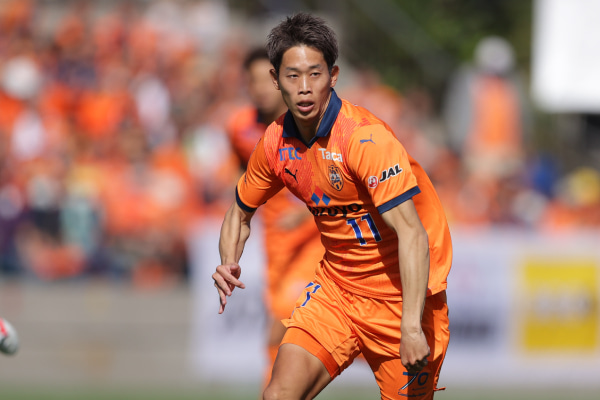 名古屋グランパスに所属する中山克広