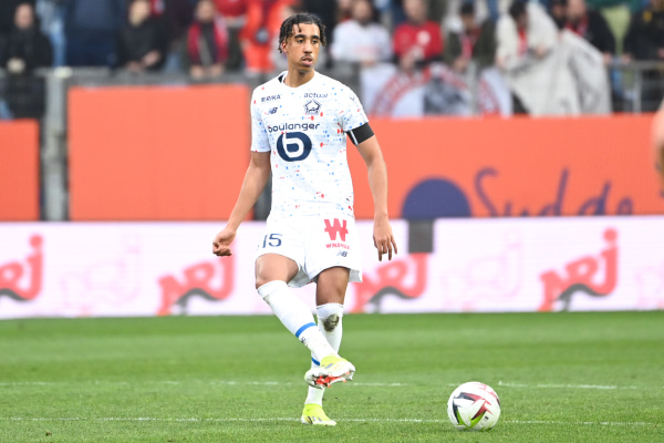 リールに所属するフランス代表DFレニー・ヨロ