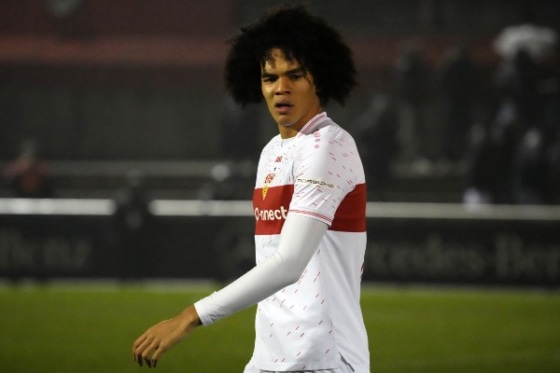 シュツットガルトDFチェイス・アンリ