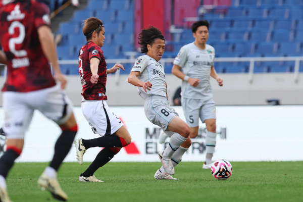 30日に行われた明治安田j1リーグ第5節、浦和レッズ対アビスパ福岡