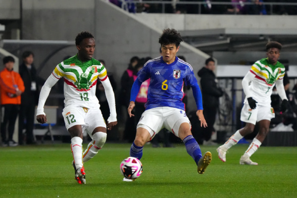 サッカーU-23日本代表の川﨑颯太