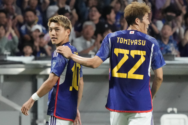 サッカー日本代表の冨安健洋と堂安律