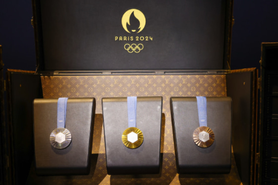 パリオリンピック優勝純銀メダル すそのびとNo.64 岡田 奎樹さん「パリオリンピック セーリング