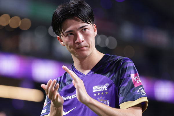 良い選手が続々と…。今夏欧州移籍した日本人の市場価値