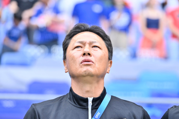 サッカーU-23日本代表を率いる大岩剛監督