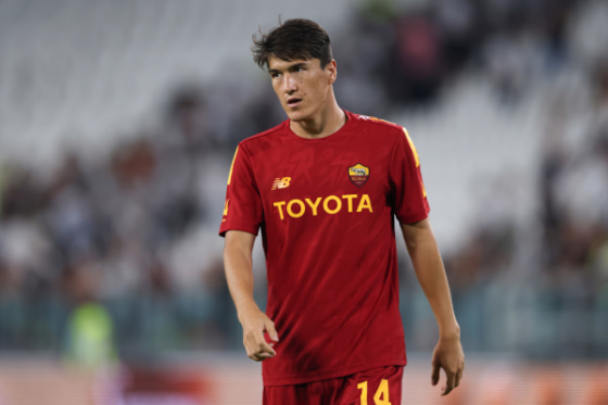 エルドル・ショムロドフ