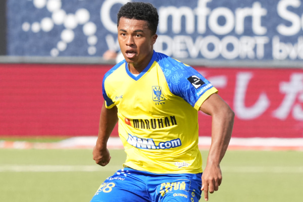 シント＝トロイデンの藤田譲瑠チマ