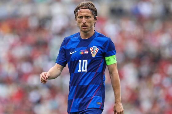 正規品　クロアチア代表 モドリッチ　UEFA ユーロ2020 正規品 クロアチア代表 モドリッチ UEFA ユーロ2020 - メルカリ