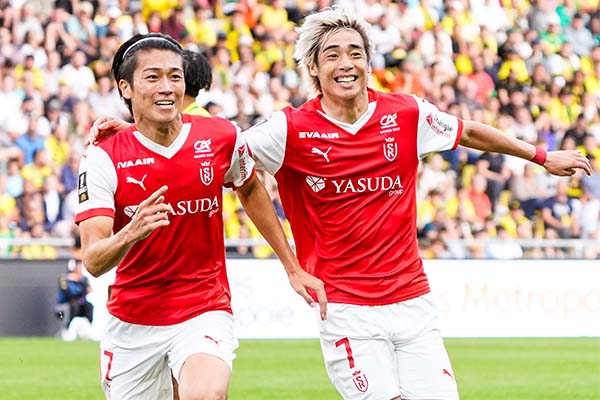 中村敬斗と伊東純也