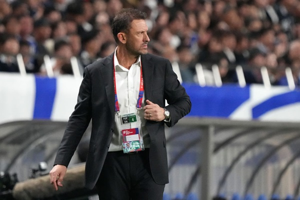 オーストラリア代表指揮官のトニー・ポポヴィッチ監督