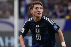 堂安律