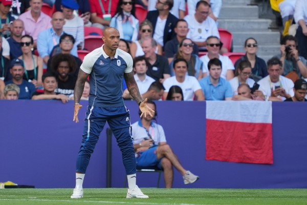 激レア【コリンシアン フランス1996】ティエリ アンリ フランス ホーム