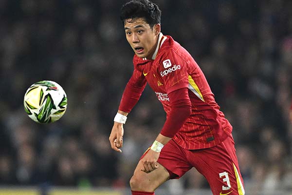 リバプールMF遠藤航