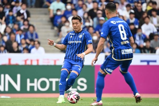 全力で闘います｣横浜FC、鈴木準弥を完全移籍で獲得！ FC町田ゼルビア