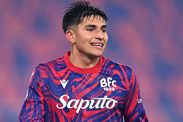 ボローニャに所属するサンティアゴ・カストロ