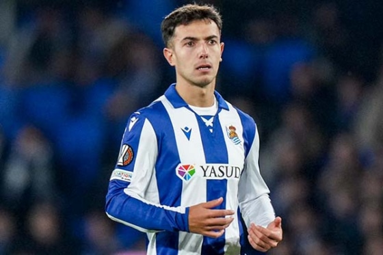 考えを変えた可能性が…」久保建英の同僚MFが心変わりか？リバプール