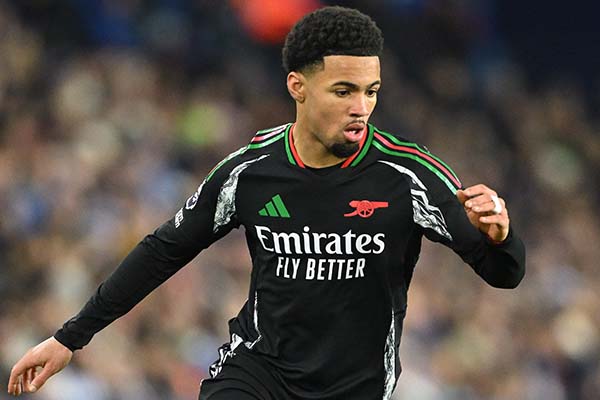 アーセナルのイーサン・ヌワネリ