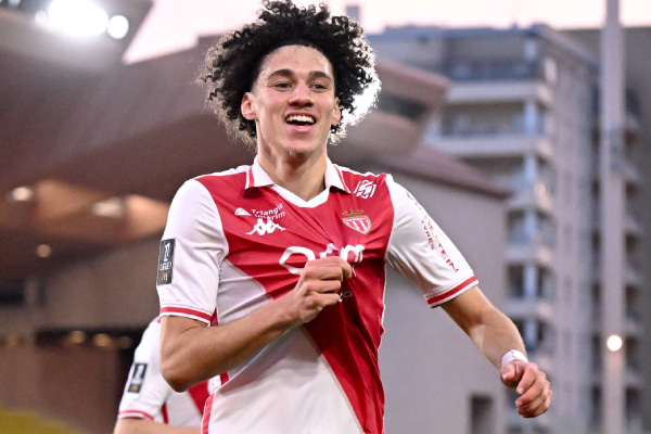 マグネス・アクリウシェ