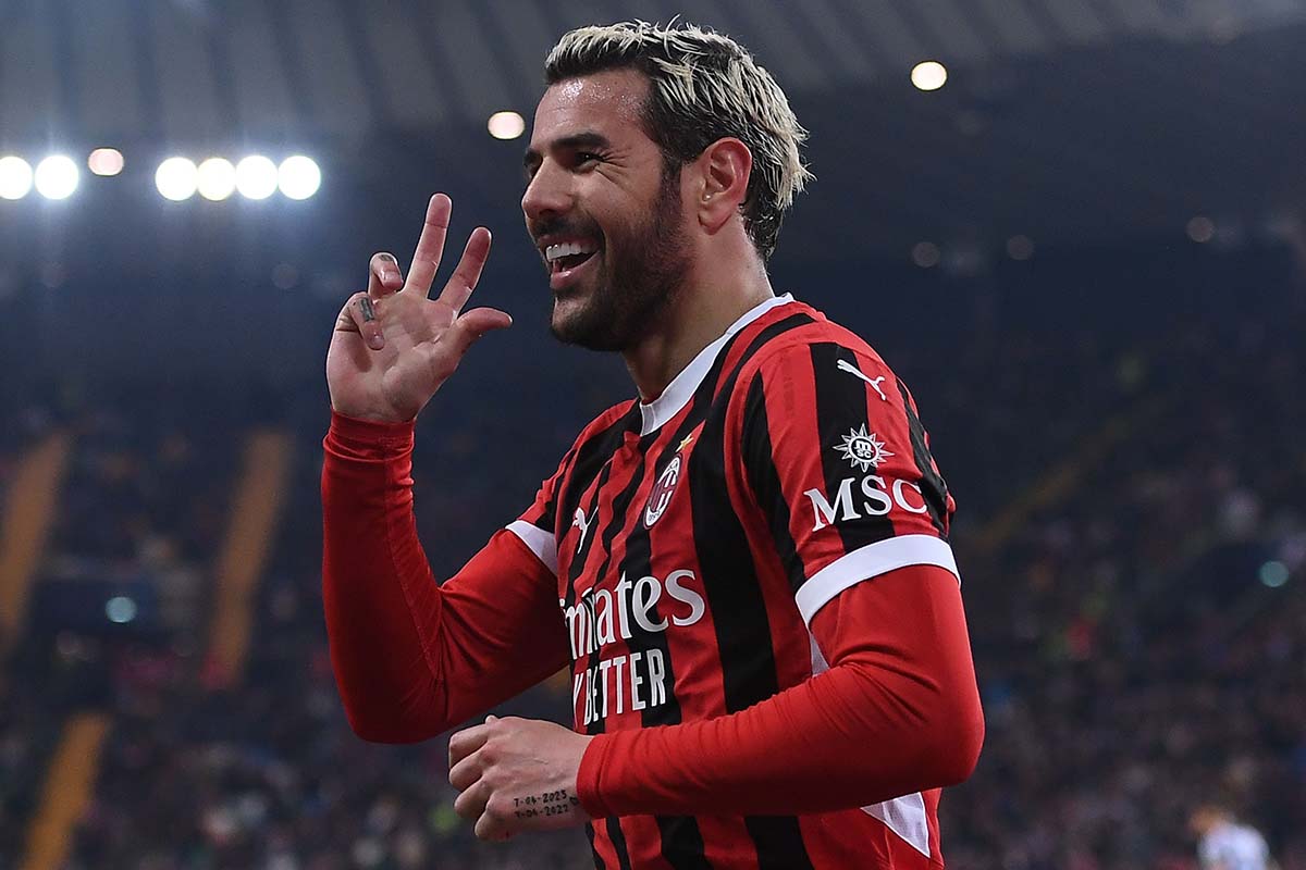 ACミランに所属するサッカーフランス代表DFテオ・エルナンデス